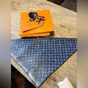 Louis Vuitton Denim Gradient Monogram Shawl Scarf M77461 w/ Box